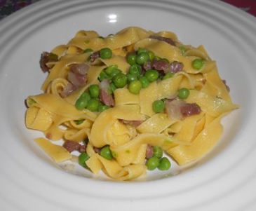 emoticibo tagliatelle broccoli salsiccia